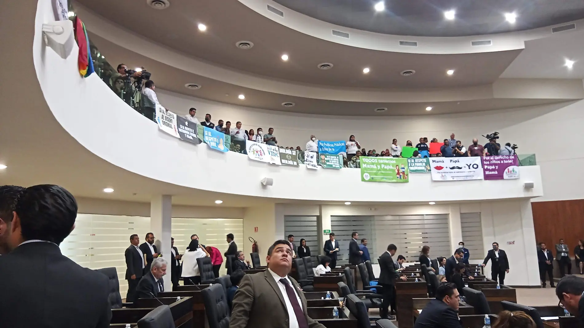 Comunidad LGBT+ y grupos religiosos enfrentan posturas en Congreso de Tamaulipas Julio Nevero (1)